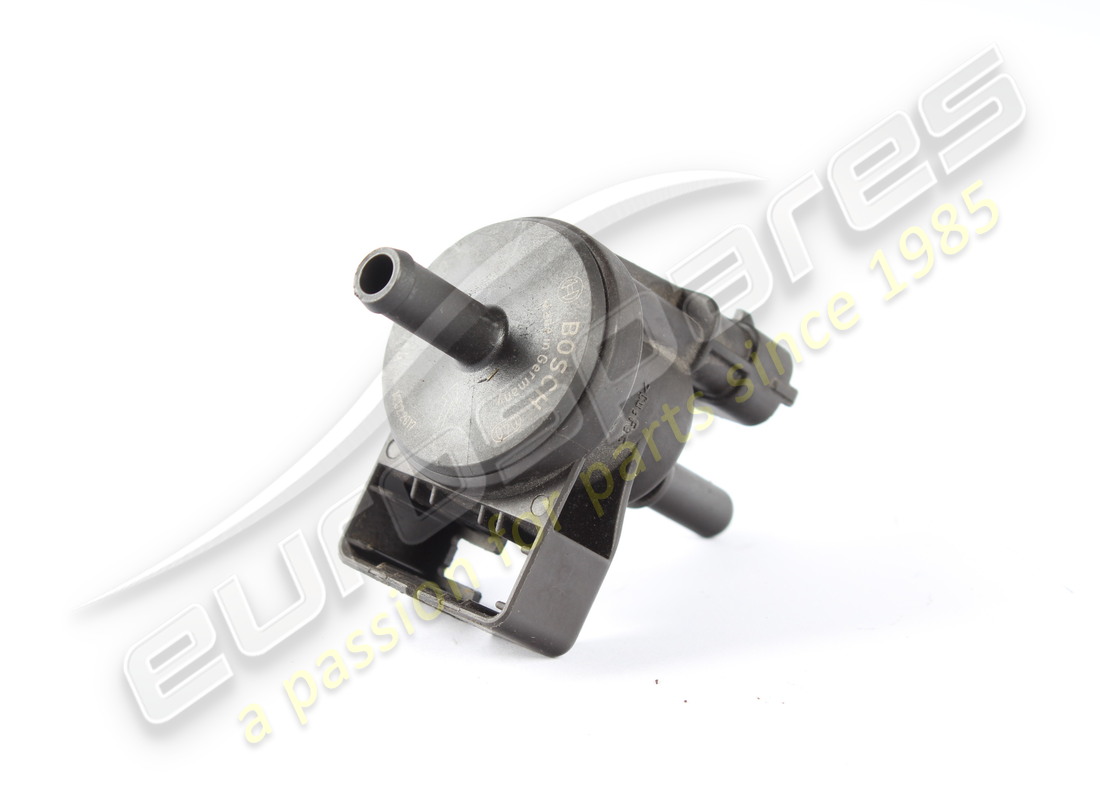 USED FERRARI FLUSH VALVE. PART NUMBER 254425 (1) used ferrari flush valve. part number 254425 (1)