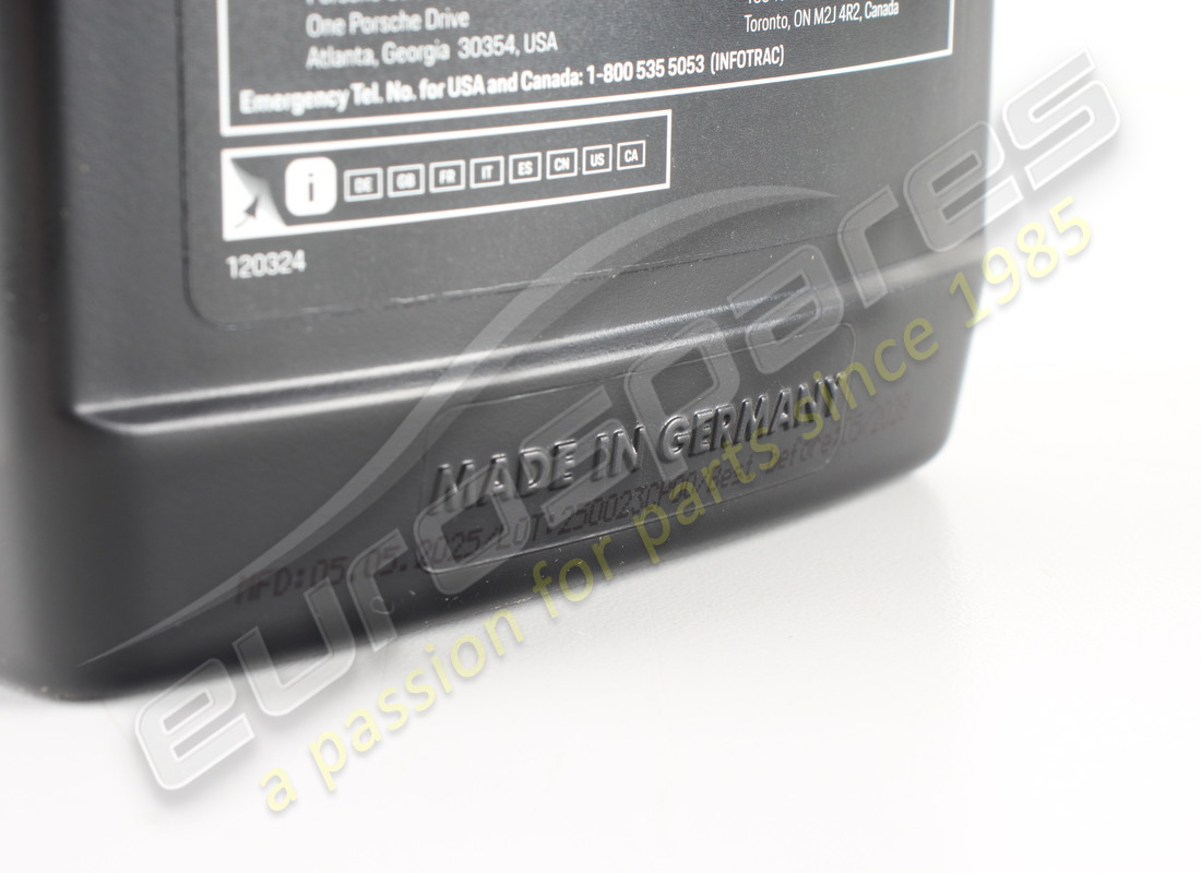NEW PORSCHE COOLANT ADDITIVE. PART NUMBER 00004330515 (4) new porsche coolant additive. part number 00004330515 (4)