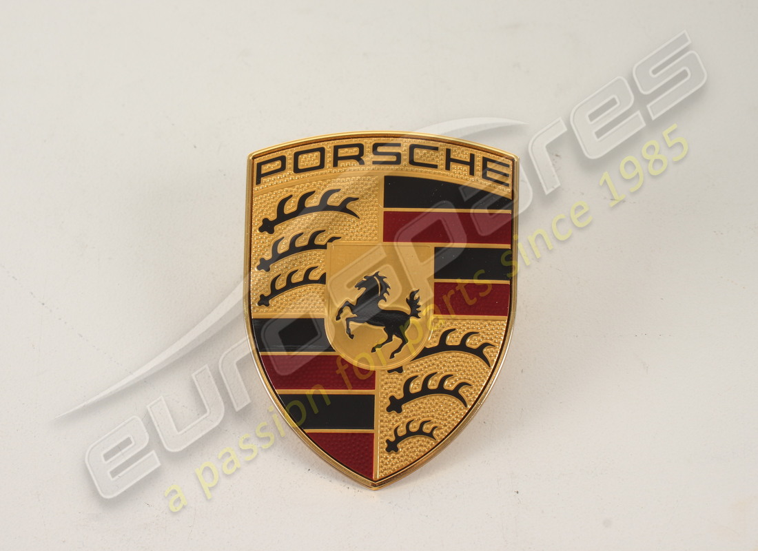 NEW PORSCHE BONNET BADGE. PART NUMBER 9P1853601 (1) new porsche bonnet badge. part number 9p1853601 (1)