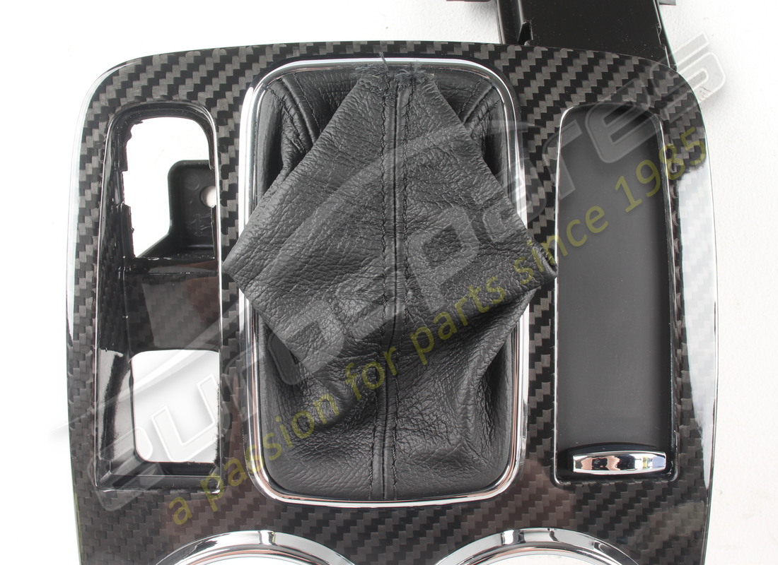 NEW MASERATI COMPLETE CENTRAL PLATE. PART NUMBER 981604500 (3) new maserati complete central plate. part number 981604500 (3)