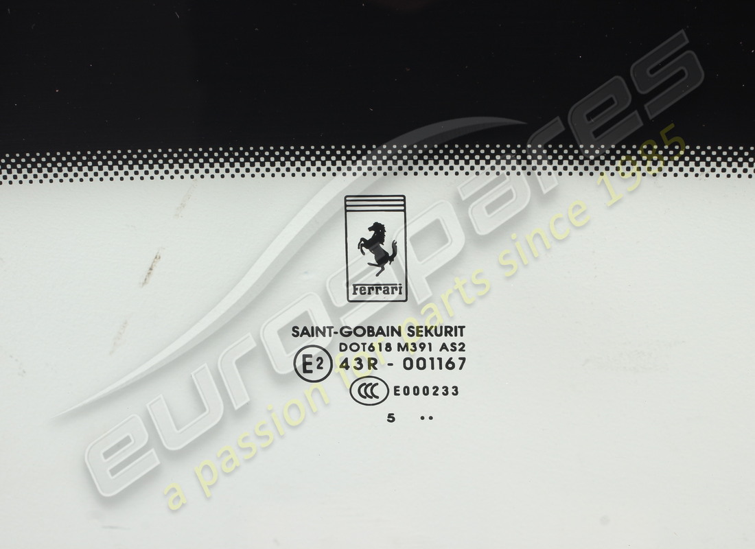 NEW FERRARI CRISTALLO LUNOTTO CON TERG. PART NUMBER 87417400 (2) new ferrari cristallo lunotto con terg. part number 87417400 (2)