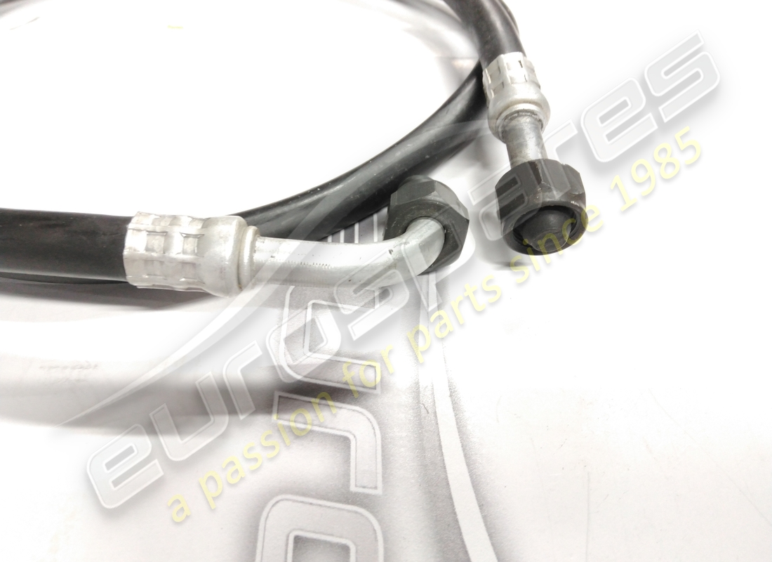 NEW FERRARI PIPE. PART NUMBER 62482600 (2) new ferrari pipe. part number 62482600 (2)