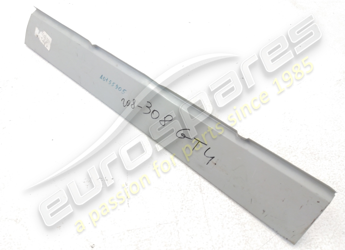 NEW FERRARI RH DOOR SILL. PART NUMBER 40155905 (1) new ferrari rh door sill. part number 40155905 (1)