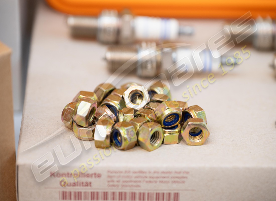 new porsche maintenance set - for 20,000 km intervals - comprising: - d >>- mj 1980. part number 91110098800 (6)