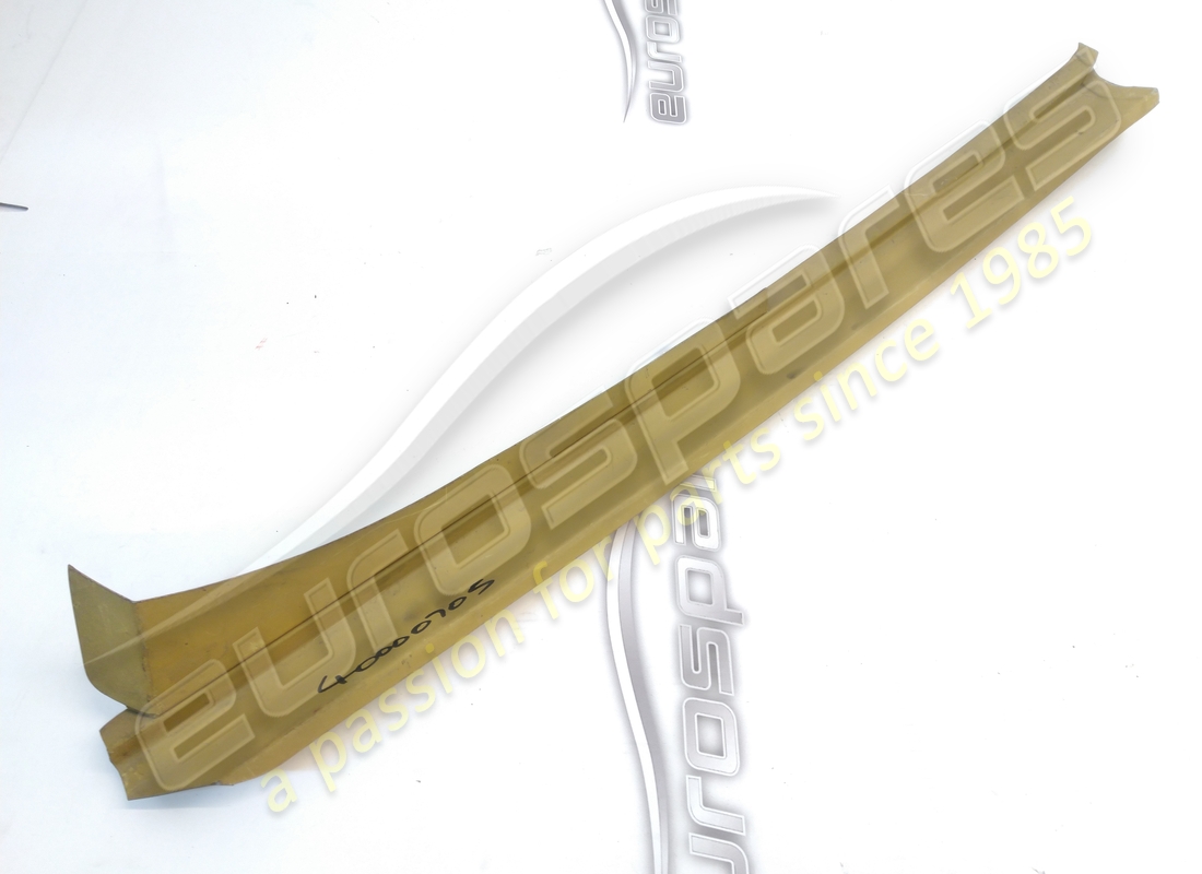 NEW FERRARI RH ROOF PILLAR. PART NUMBER 40000705 (1) new ferrari rh roof pillar. part number 40000705 (1)