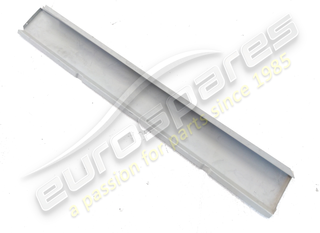 NEW FERRARI RH DOOR SILL. PART NUMBER 40155905 (3) new ferrari rh door sill. part number 40155905 (3)