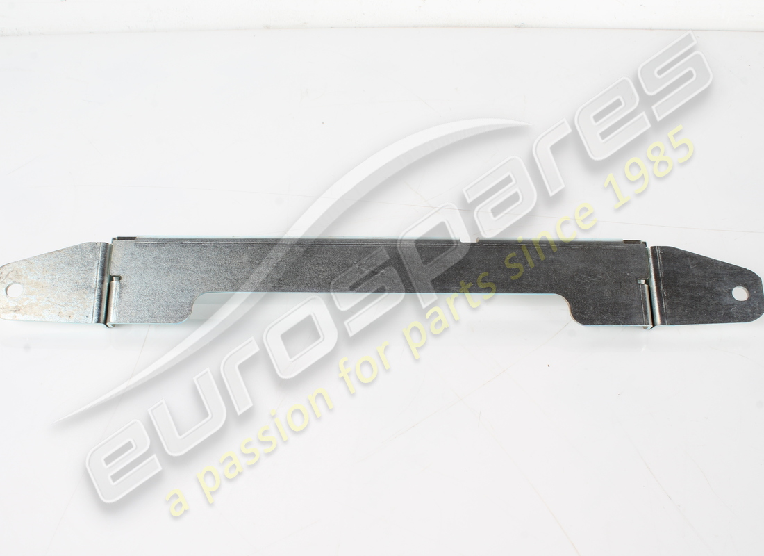 used maserati bracket. part number 224010 (3)