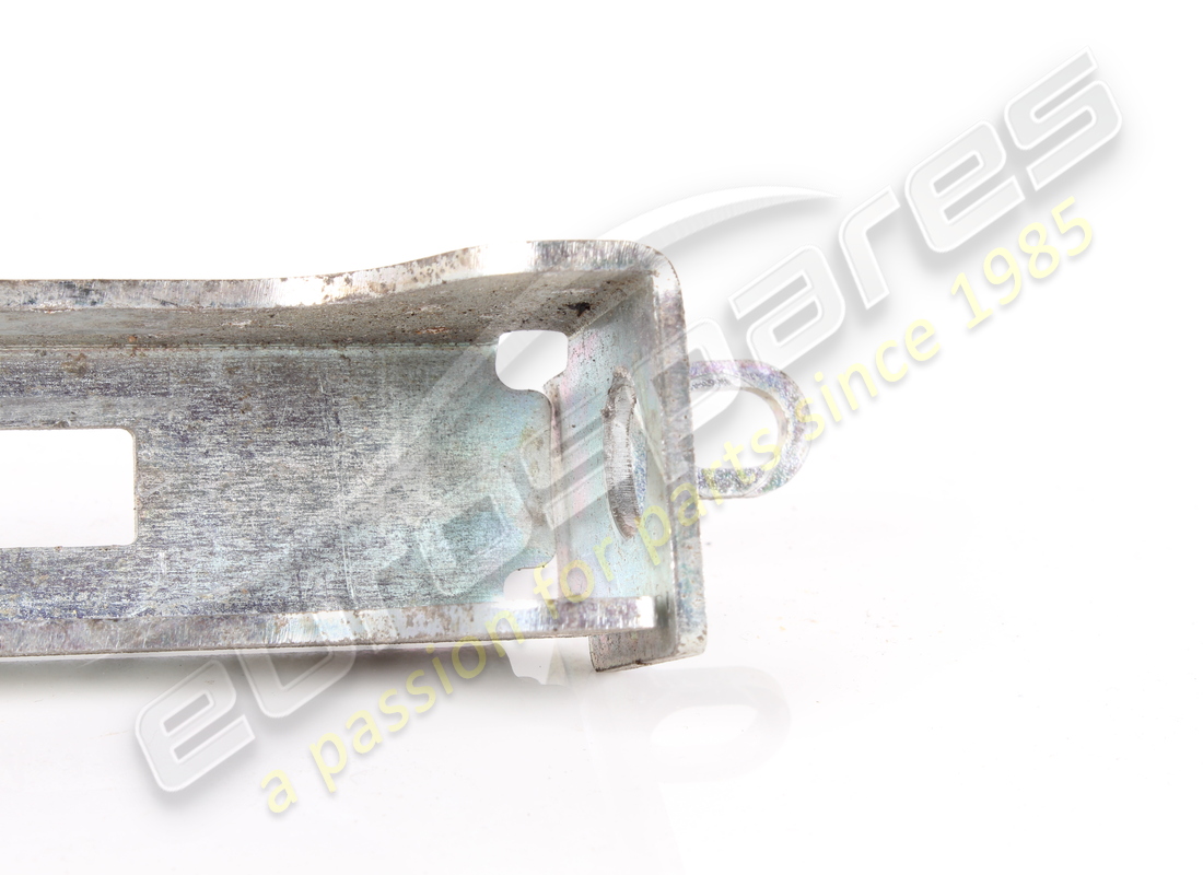 used ferrari equaliser bracket. part number 279324 (4)
