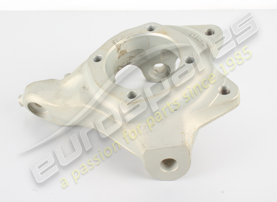 new ferrari lh steering knuckle. part number 175488 (1)