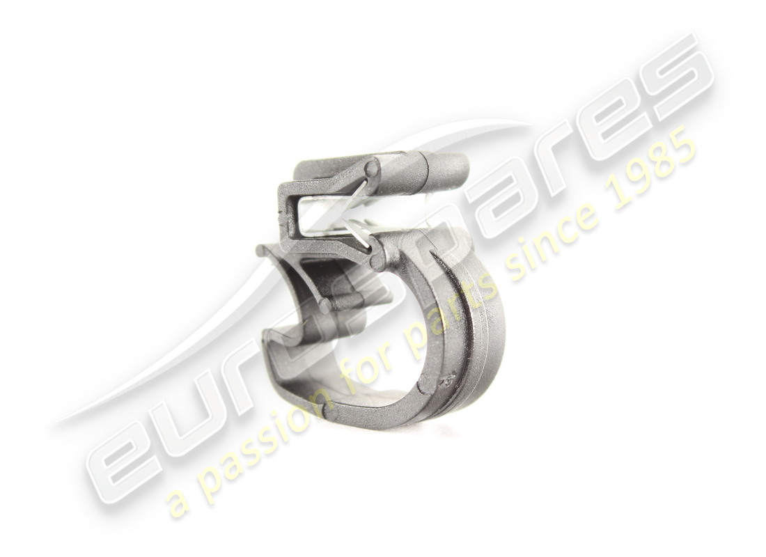 NEW MASERATI CLIP. PART NUMBER 379290721 (2) new maserati clip. part number 379290721 (2)