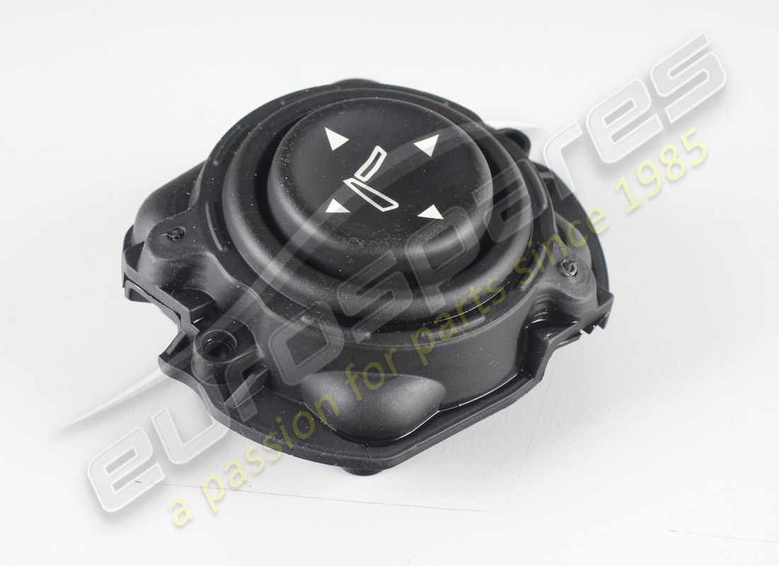 NEW MASERATI LH REAR SEAT CONTROL BUTTON. PART NUMBER 203492 (1) new maserati lh rear seat control button. part number 203492 (1)