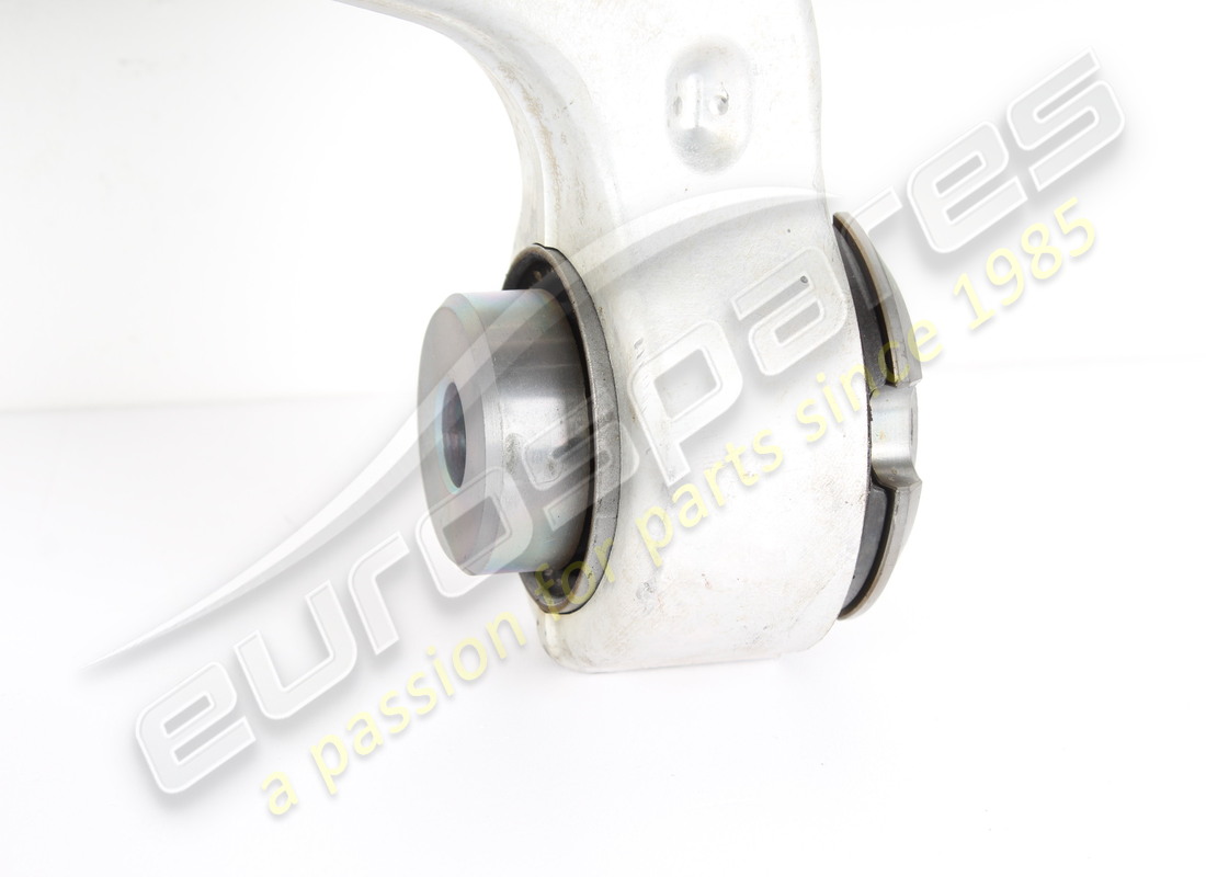 NEW MASERATI RH FRONT LOWER SUSPENSION ARM. PART NUMBER 670213729 (2) new maserati rh front lower suspension arm. part number 670213729 (2)