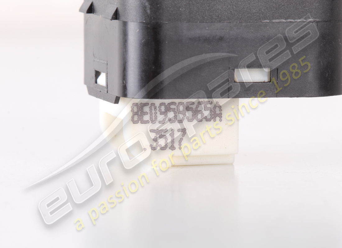 new lamborghini switch. externalmirror. part number 8e0959565a (3)