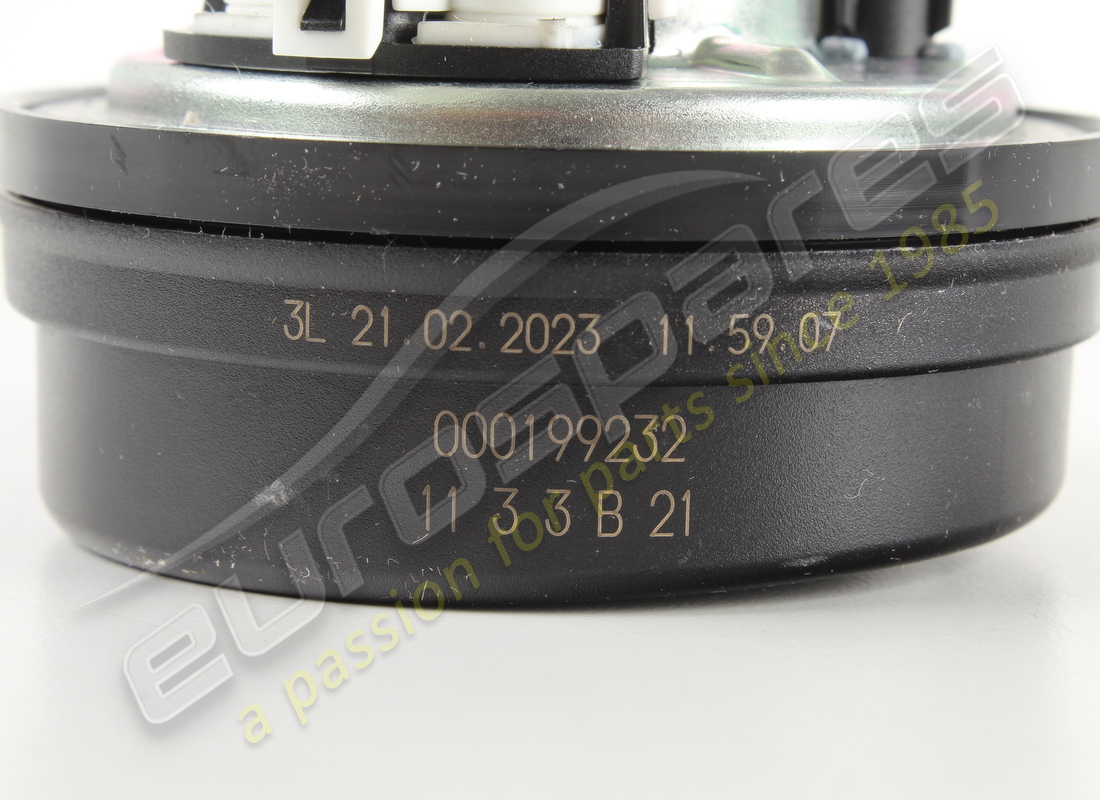 NEW FERRARI COMPLETE LH HORN. PART NUMBER 199232 (5) new ferrari complete lh horn. part number 199232 (5)