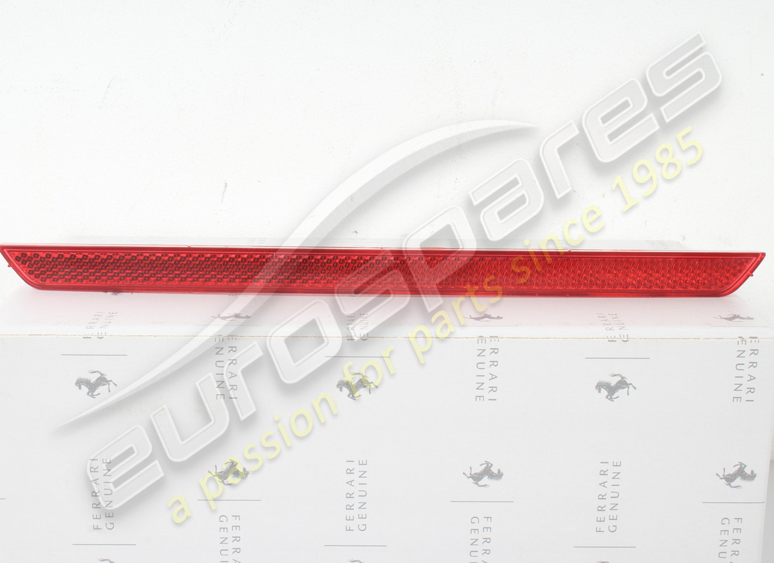 NEW FERRARI LH REFLECTOR. PART NUMBER 84806900 (4) new ferrari lh reflector. part number 84806900 (4)