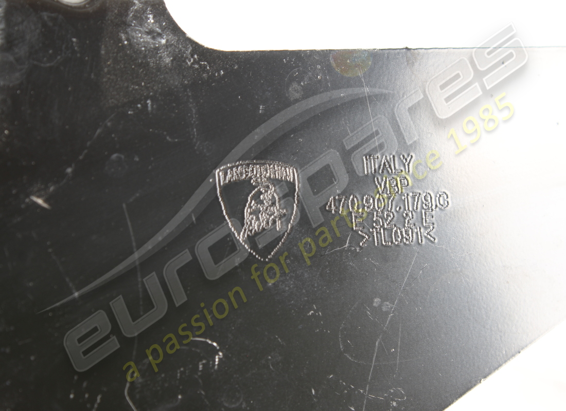 USED LAMBORGHINI BRACKET. PART NUMBER 470907179C (3) used lamborghini bracket. part number 470907179c (3)