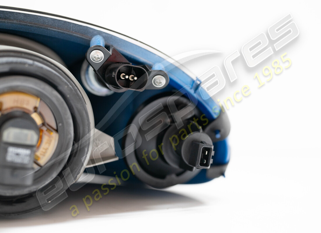 NEW FERRARI RH LAMP ASSEMBLY LHD BLUE NART. PART NUMBER 72000379 (8) new ferrari rh lamp assembly lhd blue nart. part number 72000379 (8)