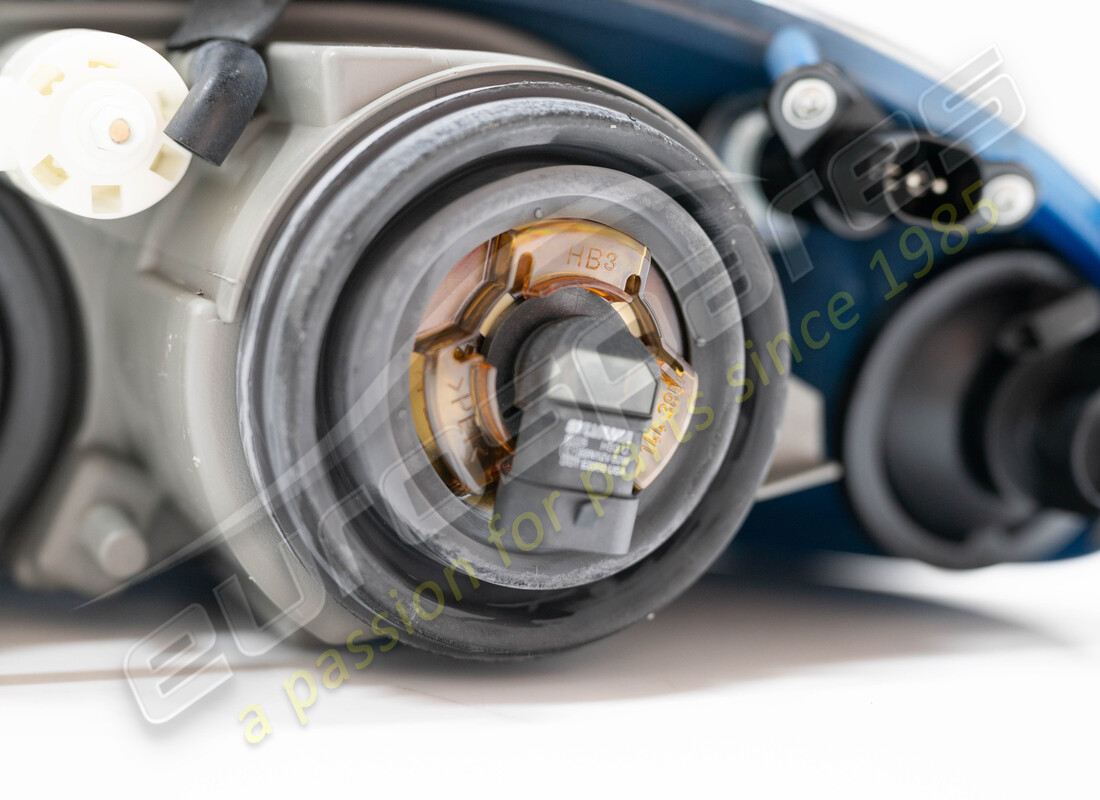 NEW FERRARI RH LAMP ASSEMBLY LHD BLUE NART. PART NUMBER 72000379 (6) new ferrari rh lamp assembly lhd blue nart. part number 72000379 (6)