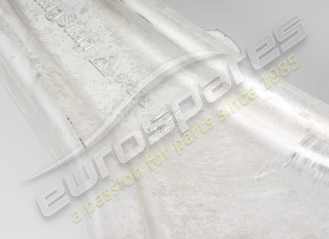 new maserati lh front lower suspension arm. part number 670213730 (7)