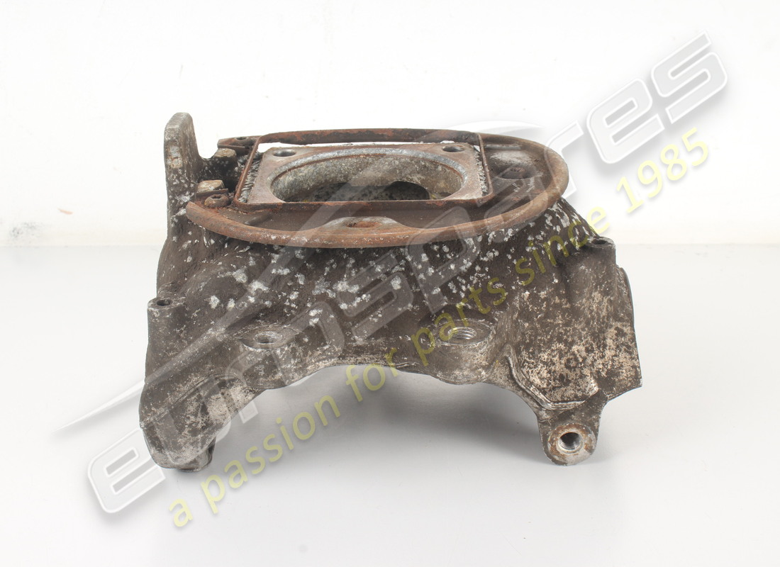 USED MASERATI COMPLETE LH REAR HUB HOLDE. PART NUMBER 216251 (5) used maserati complete lh rear hub holde. part number 216251 (5)