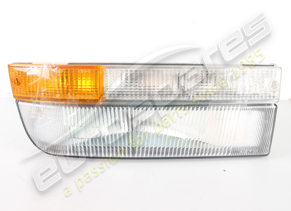 NEW FERRARI RH FRONT INDICATOR LIGHT LHD PART NUMBER 61725800 (1) new ferrari rh front indicator light lhd part number 61725800 (1)