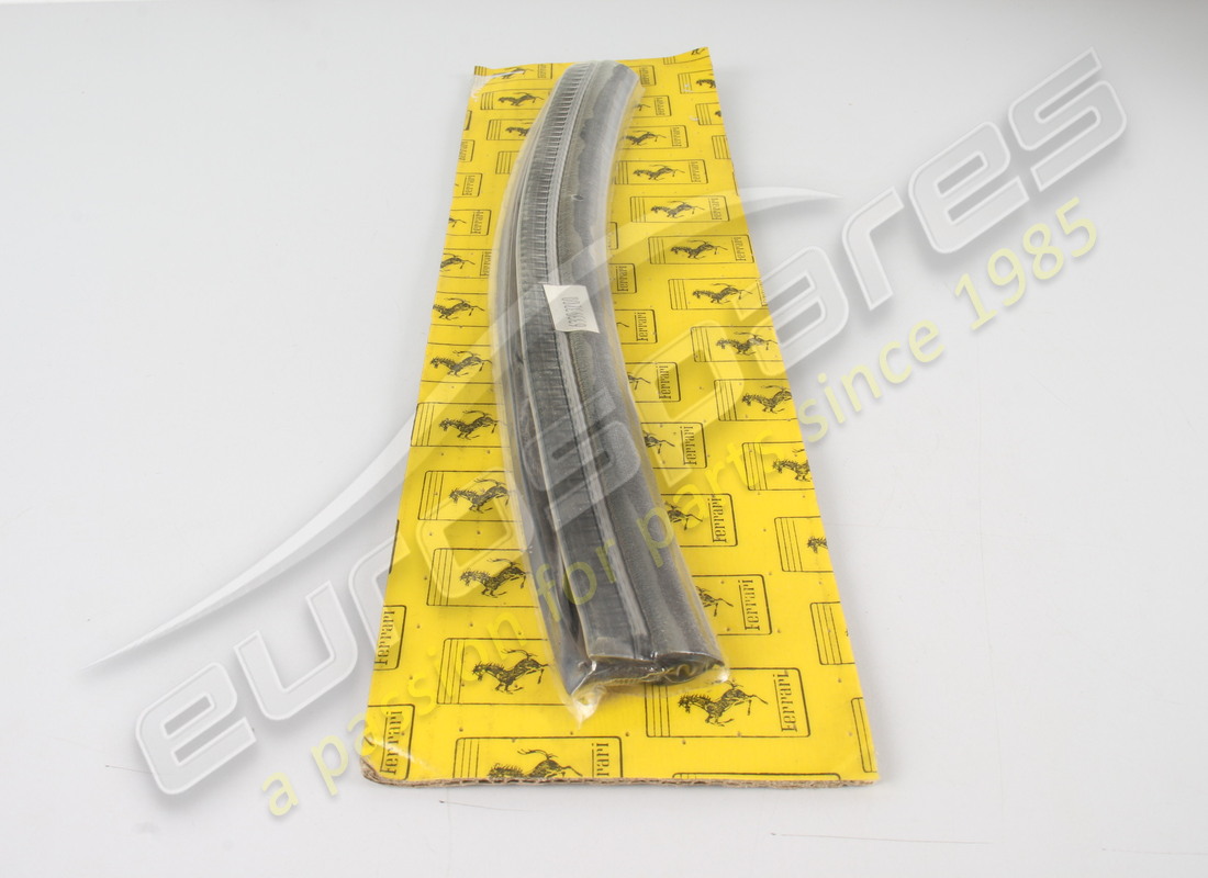 NEW FERRARI GASKET. PART NUMBER 63393200 (4) new ferrari gasket. part number 63393200 (4)