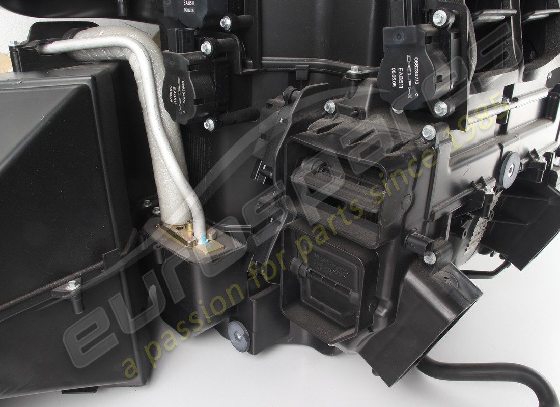used maserati complete air condition set. part number 68462400 (5)