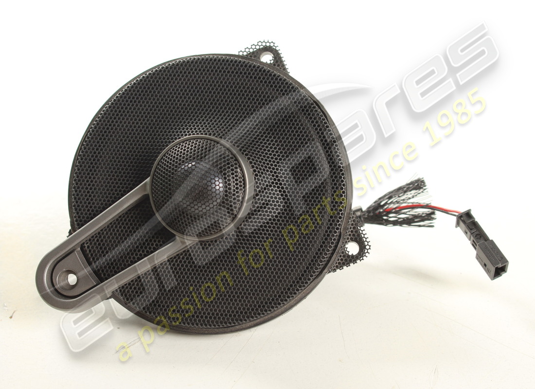 NEW FERRARI RH KIT TWEETER+MIDRAGE. PART NUMBER 82154900 (1) new ferrari rh kit tweeter+midrage. part number 82154900 (1)
