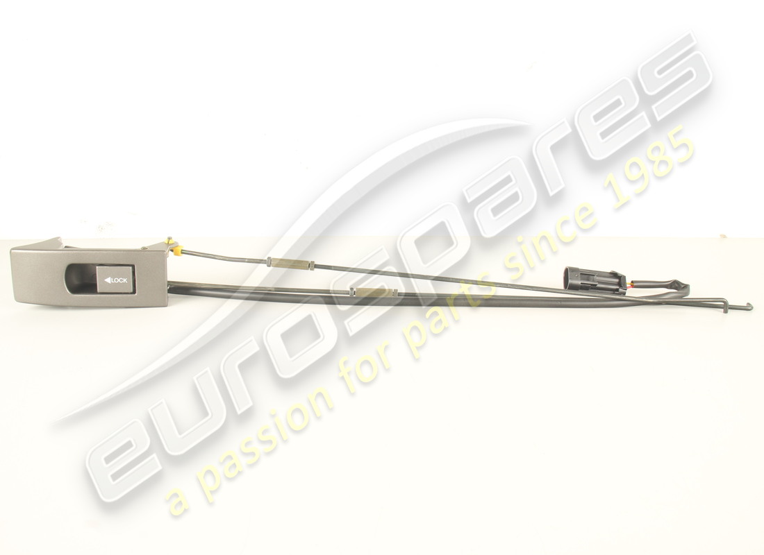 new ferrari rh handle. part number 63724800 (1)