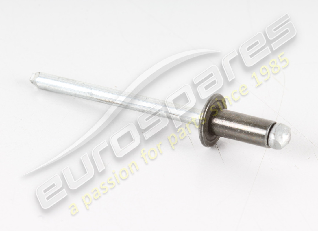 NEW MASERATI RIVET. PART NUMBER 14642893 (1) new maserati rivet. part number 14642893 (1)