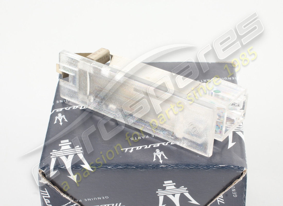 NEW MASERATI UNDER DOOR LAMP. PART NUMBER 60608165 (1) new maserati under door lamp. part number 60608165 (1)