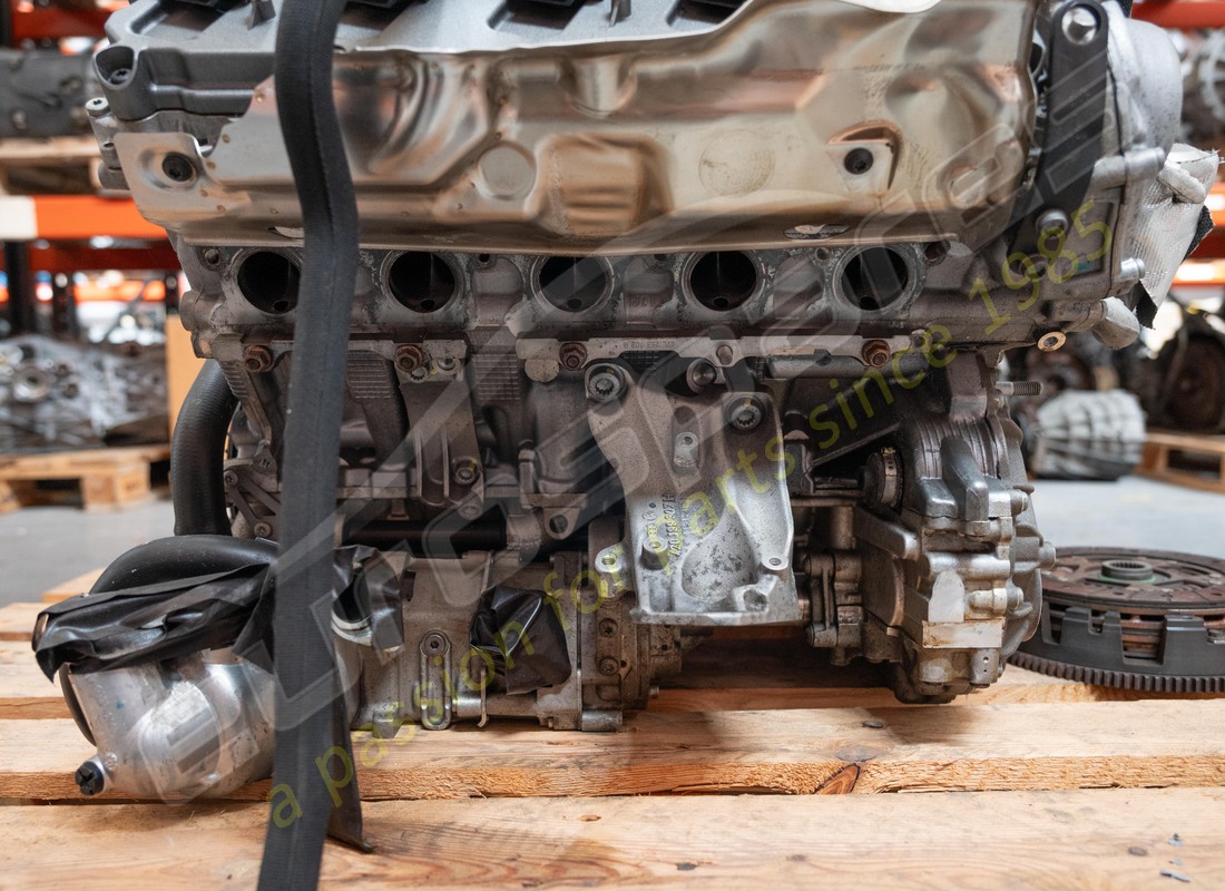 USED LAMBORGHINI LP560 GALLARDO ENGINE. PART NUMBER MR00Y9Q07L (2) used lamborghini lp560 gallardo engine. part number mr00y9q07l (2)