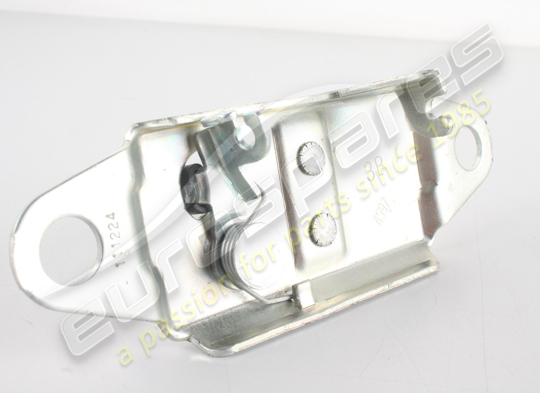 NEW MASERATI BOOT CATCH. PART NUMBER 80052800 (2) new maserati boot catch. part number 80052800 (2)