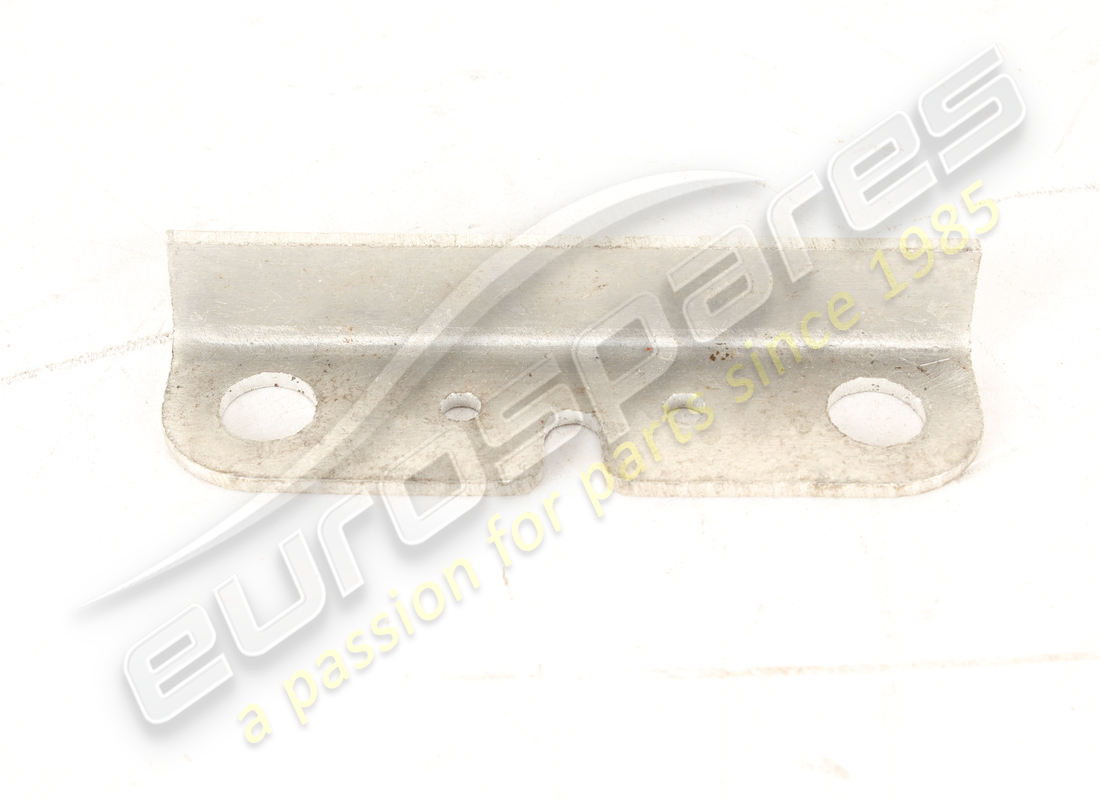 NEW FERRARI ANGULAR BRACE FOR FLANK MOUN. PART NUMBER 81952000 (1) new ferrari angular brace for flank moun. part number 81952000 (1)