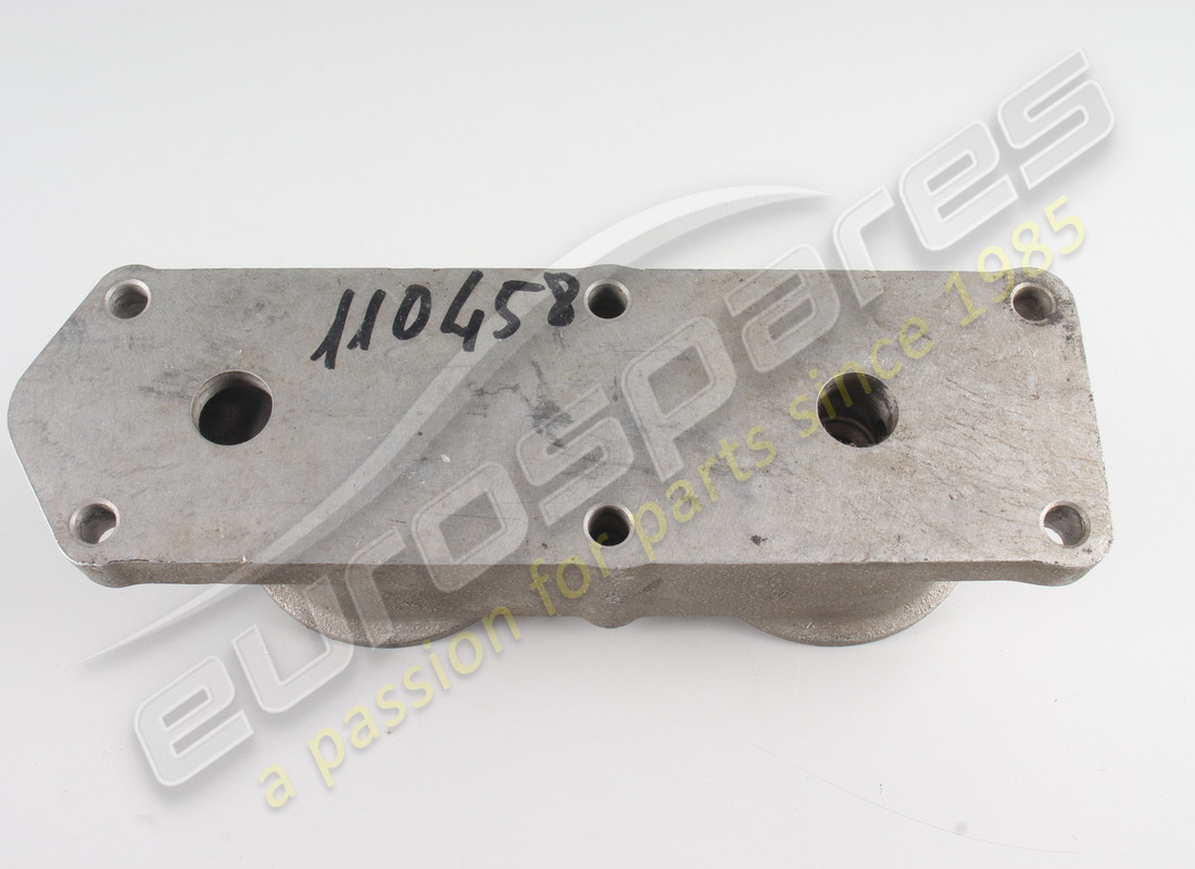 new ferrari oil filter housing. part number 110458 (2)