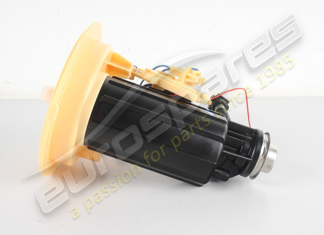 NEW FERRARI LH FUEL PUMP FILTER. PART NUMBER 282785 (4) new ferrari lh fuel pump filter. part number 282785 (4)