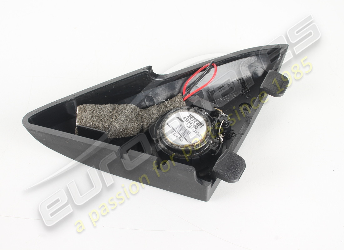 new ferrari complete rh inner plate. part number 66694200 (2)