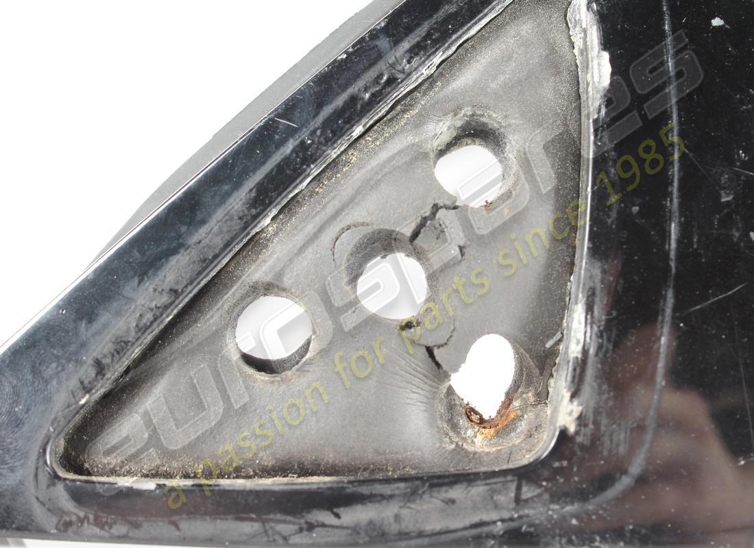 used ferrari lh outer plate. part number 64507400 (2)