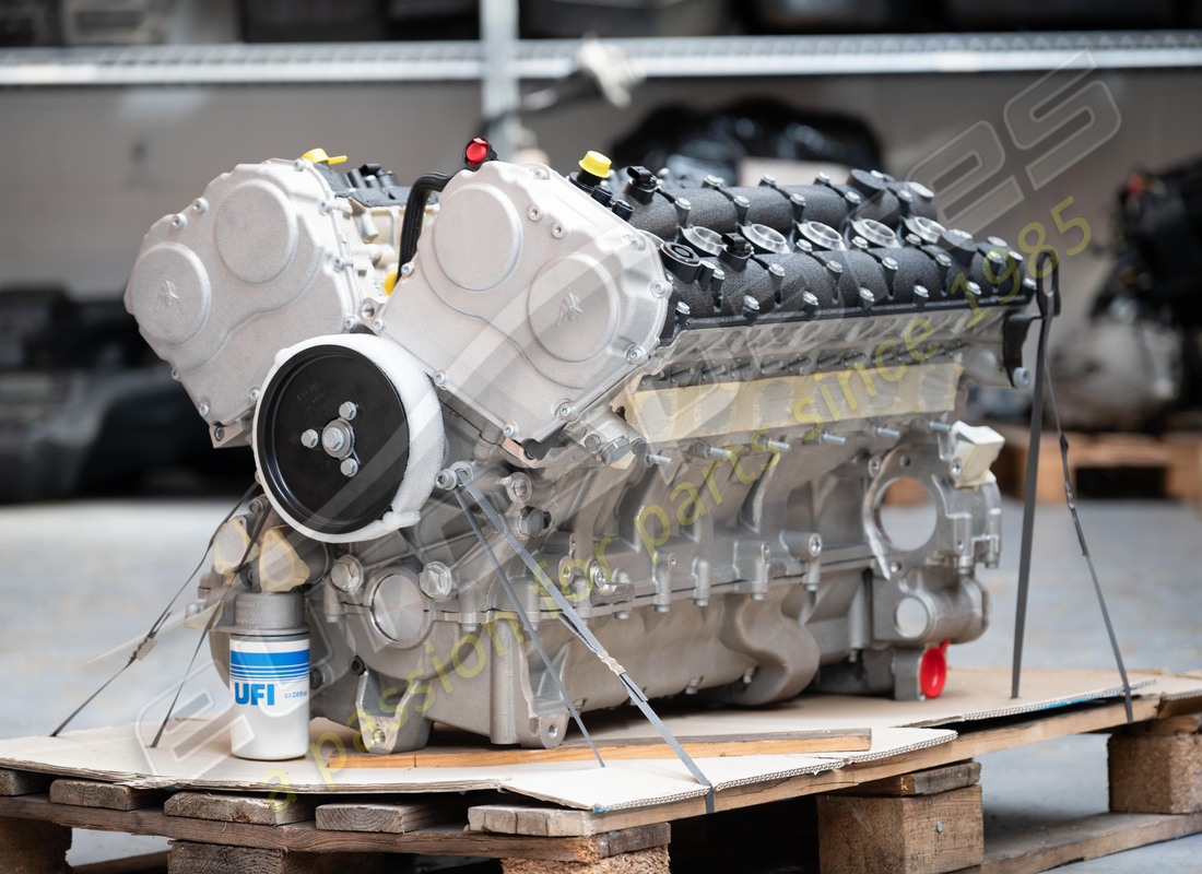 NEW Lamborghini LP700 ENGINE . PART NUMBER 399900138 (1)