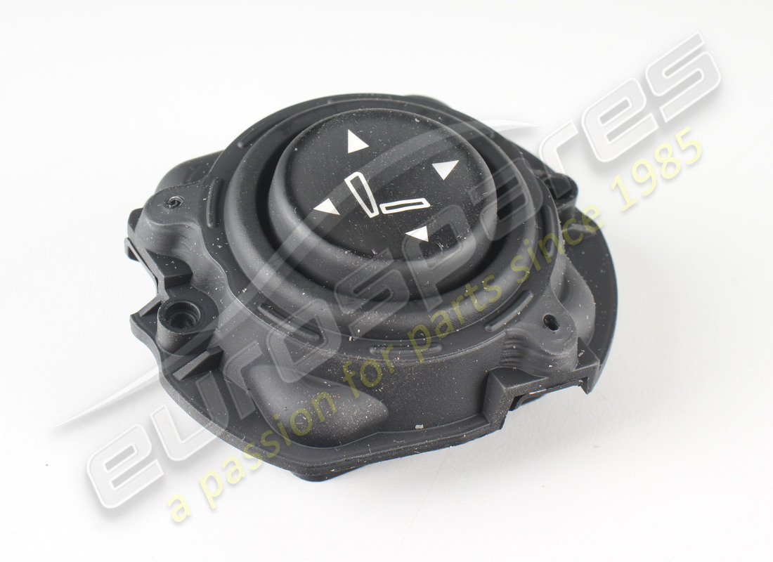 NEW MASERATI RH REAR SEAT CONTROL BUTTON. PART NUMBER 203491 (1) new maserati rh rear seat control button. part number 203491 (1)