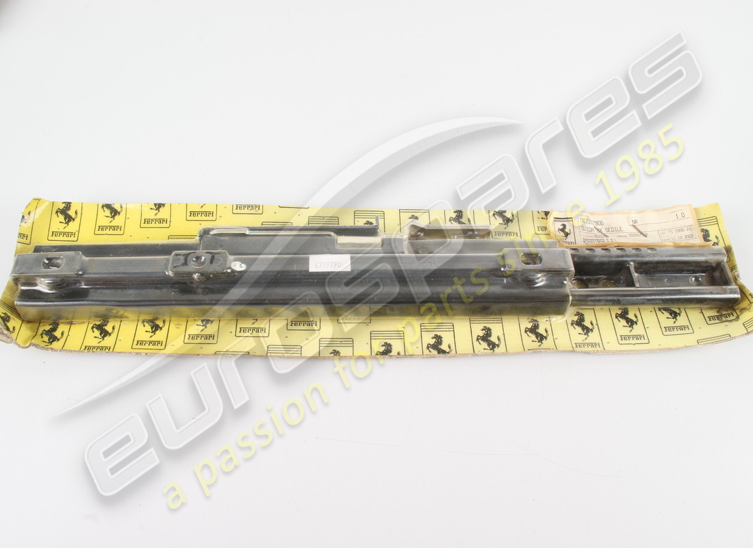 NEW FERRARI COMPLETE RH SEAT GUIDE. PART NUMBER 67297900 (1) new ferrari complete rh seat guide. part number 67297900 (1)