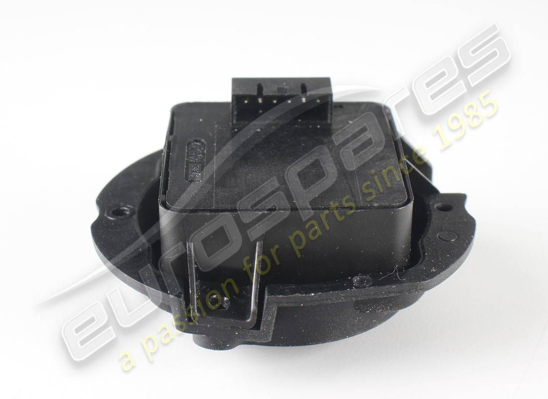 NEW MASERATI RH REAR SEAT CONTROL BUTTON. PART NUMBER 203491 (2) new maserati rh rear seat control button. part number 203491 (2)