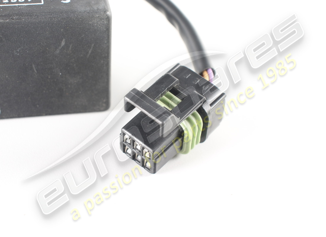 NEW FERRARI CATALYTIC CONTROL UNIT (WITHOUT CONNECTOR BLOC). PART NUMBER 142581 (2) new ferrari catalytic control unit (without connector bloc). part number 142581 (2)