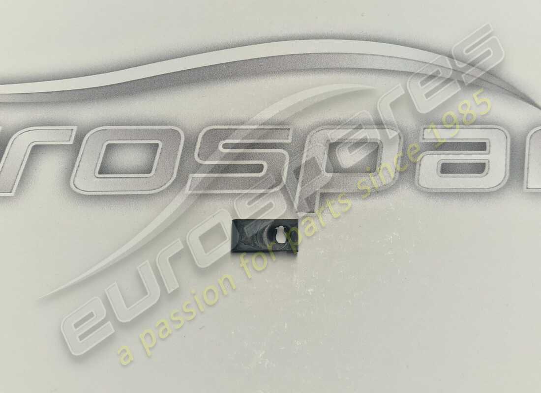 new ferrari clip. part number 60674700 (1)