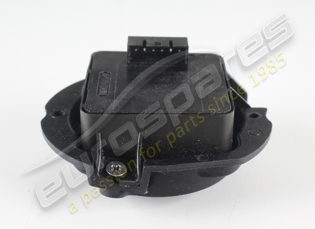 NEW MASERATI LH REAR SEAT CONTROL BUTTON. PART NUMBER 203492 (2) new maserati lh rear seat control button. part number 203492 (2)