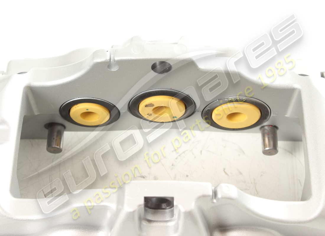 NEW (OTHER) LAMBORGHINI FRONT CALIPER IN SILVER. PART NUMBER 4T0615106CC (3) new (other) lamborghini front caliper in silver. part number 4t0615106cc (3)
