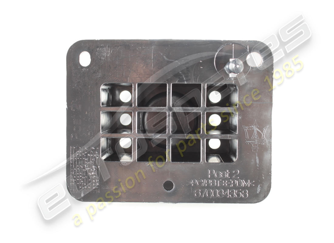 new maserati vehicle lifting rear support. part number 670034358 (1)