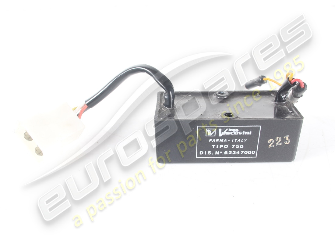 used ferrari catalytic converter control unit. part number 62347000 (1)