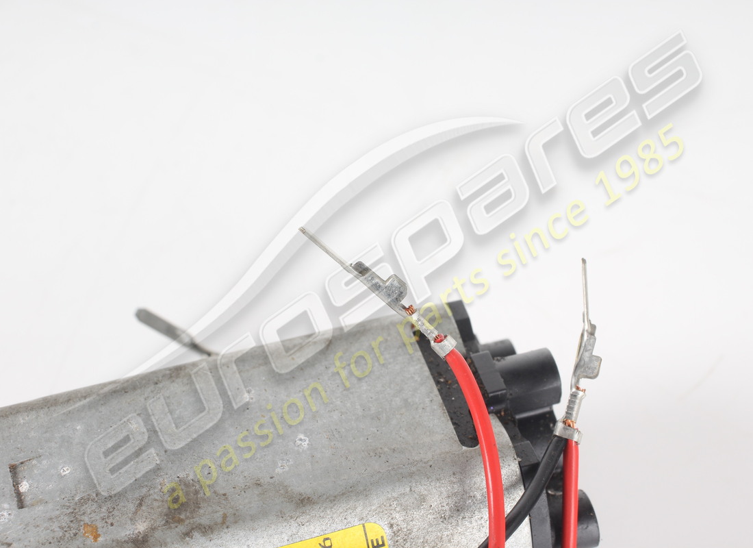 USED FERRARI GUIDE MOTOR. PART NUMBER 65877100 (4) used ferrari guide motor. part number 65877100 (4)