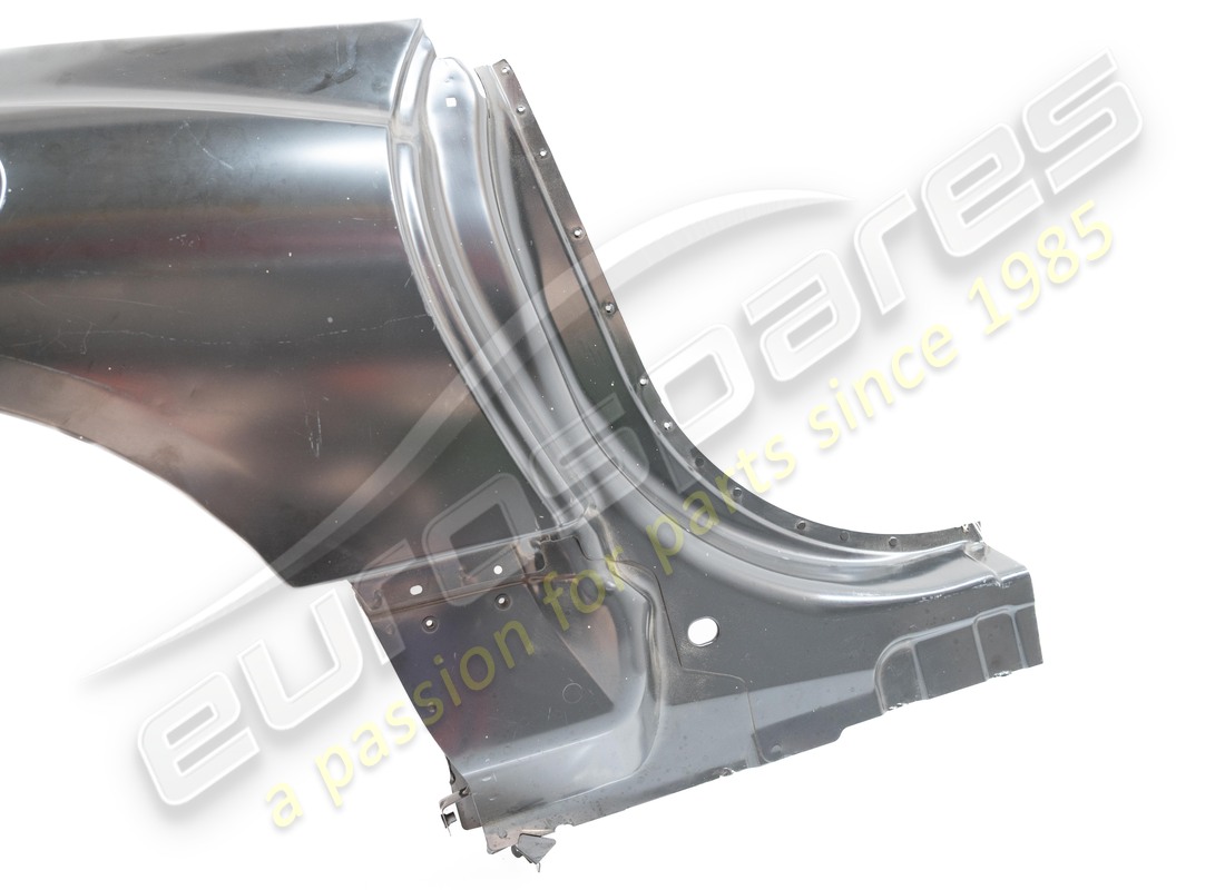 used ferrari rh lateral outer cover complete. part number 81963111 (2)